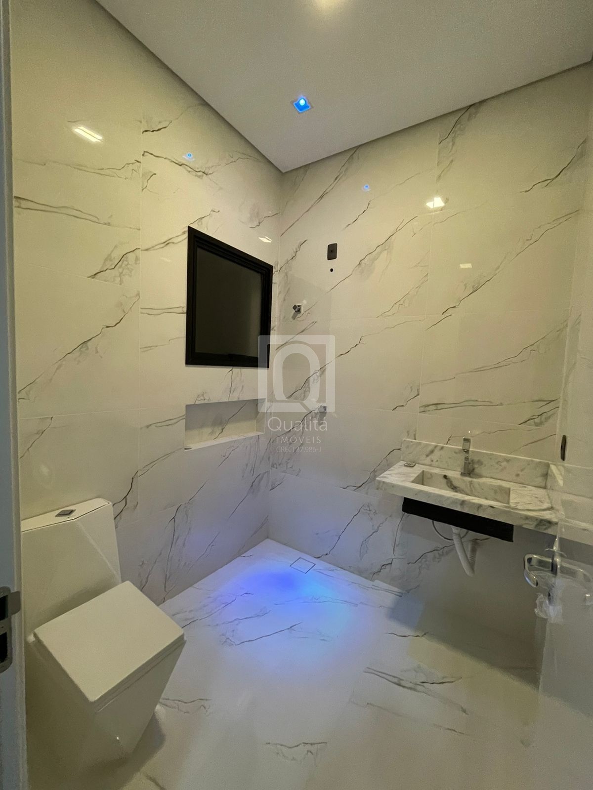 Casa de Condomínio à venda com 3 quartos, 450m² - Foto 19