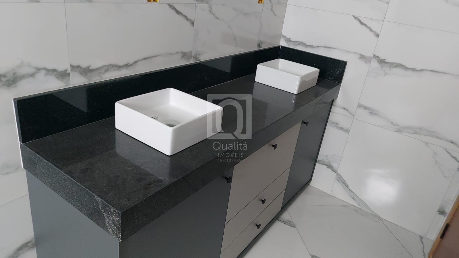 Casa de Condomínio à venda com 3 quartos, 250m² - Foto 26