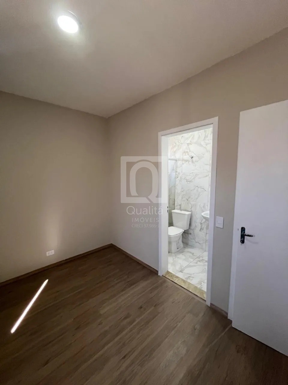 Casa à venda com 3 quartos, 200m² - Foto 6