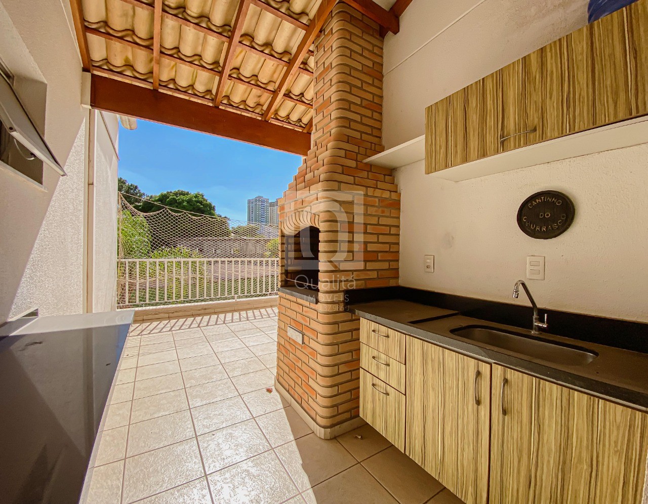Apartamento à venda com 3 quartos, 108m² - Foto 2