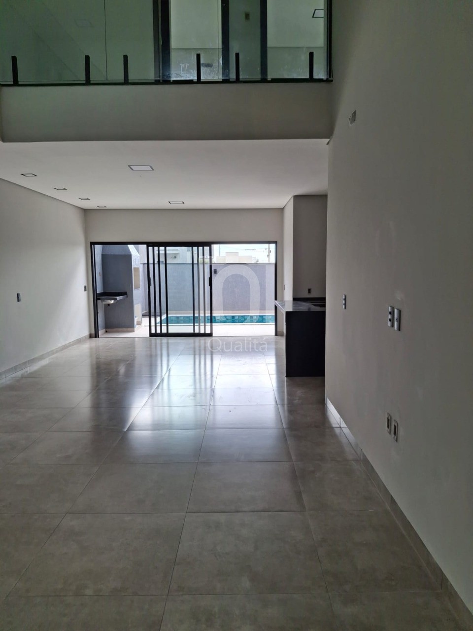 Casa de Condomínio à venda com 4 quartos, 200m² - Foto 4