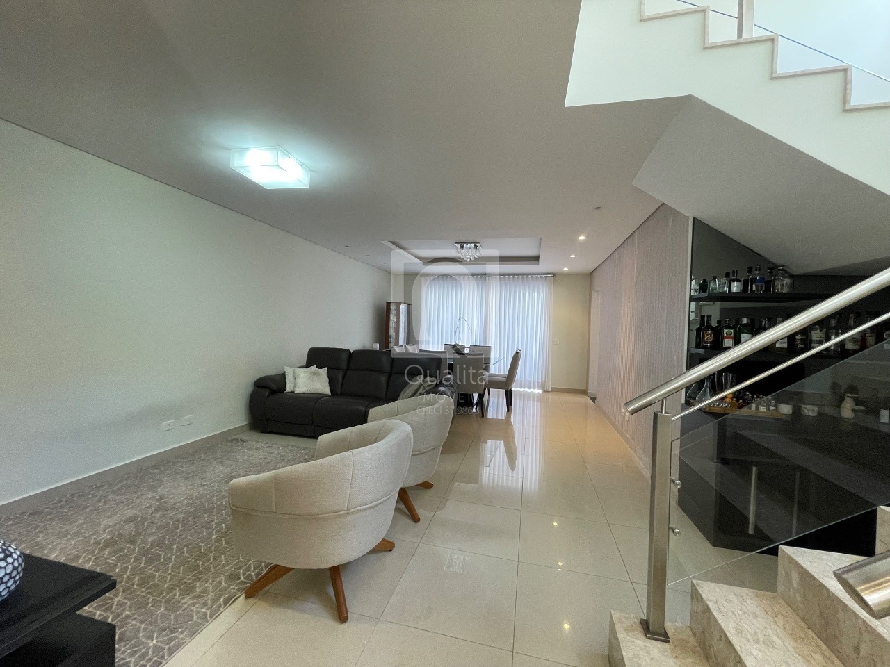 Casa de Condomínio à venda com 3 quartos, 248m² - Foto 3