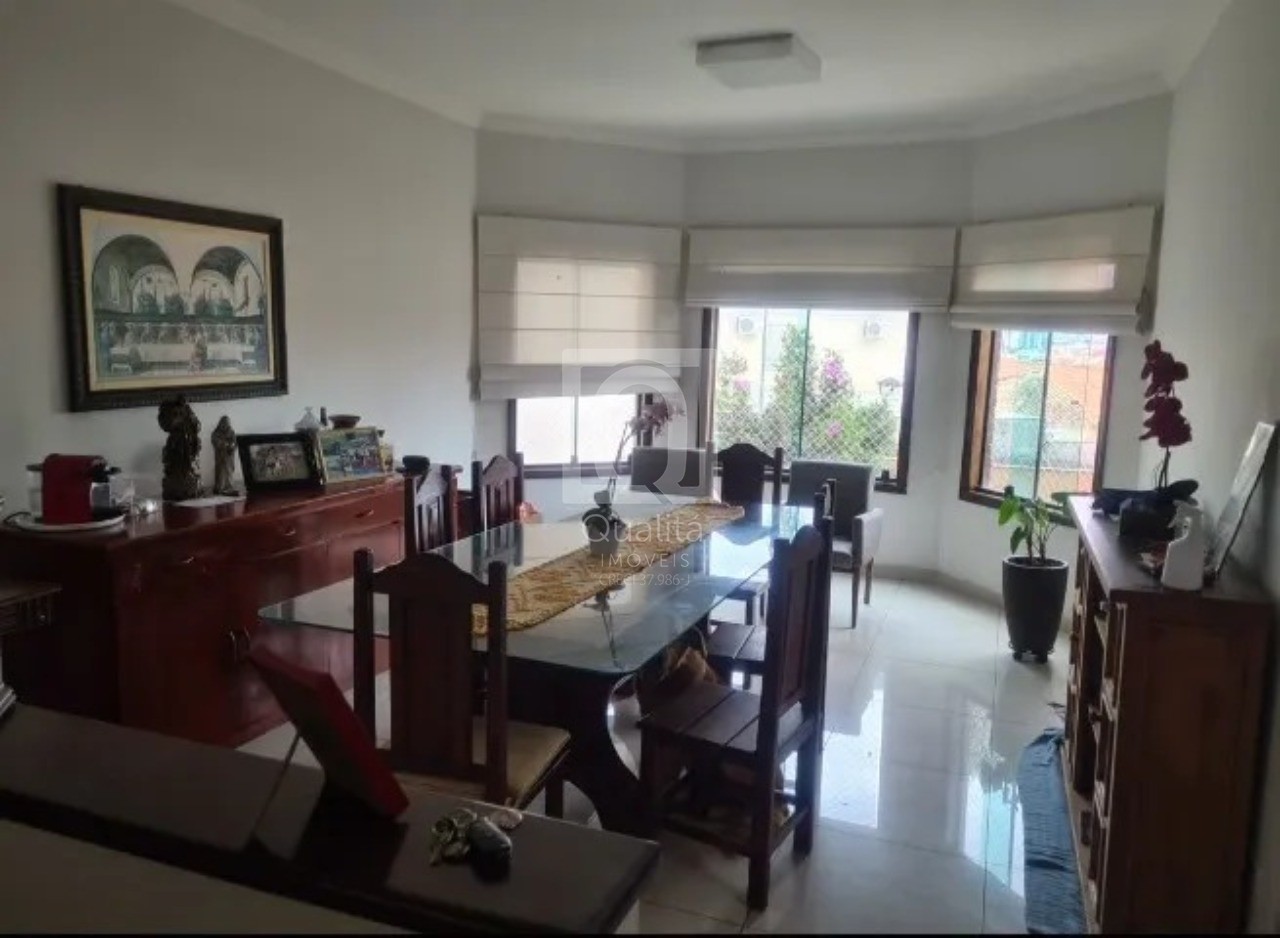 Casa de Condomínio à venda com 3 quartos, 300m² - Foto 4