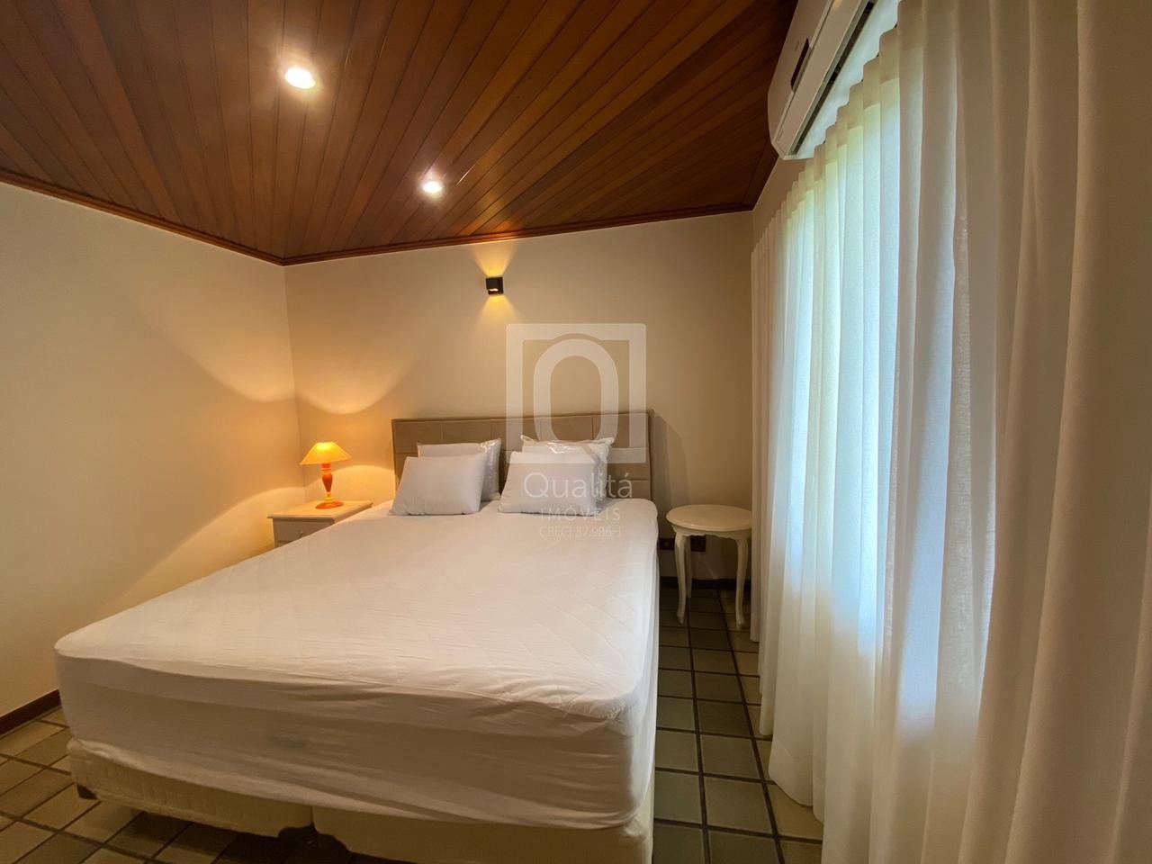 Casa de Condomínio à venda e aluguel com 4 quartos, 500m² - Foto 12