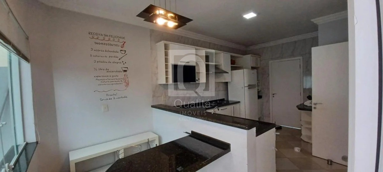 Casa de Condomínio à venda com 4 quartos, 330m² - Foto 4
