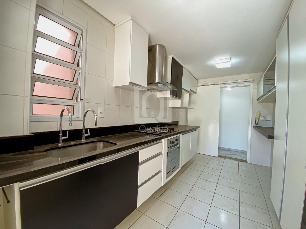 Apartamento à venda com 3 quartos, 108m² - Foto 8