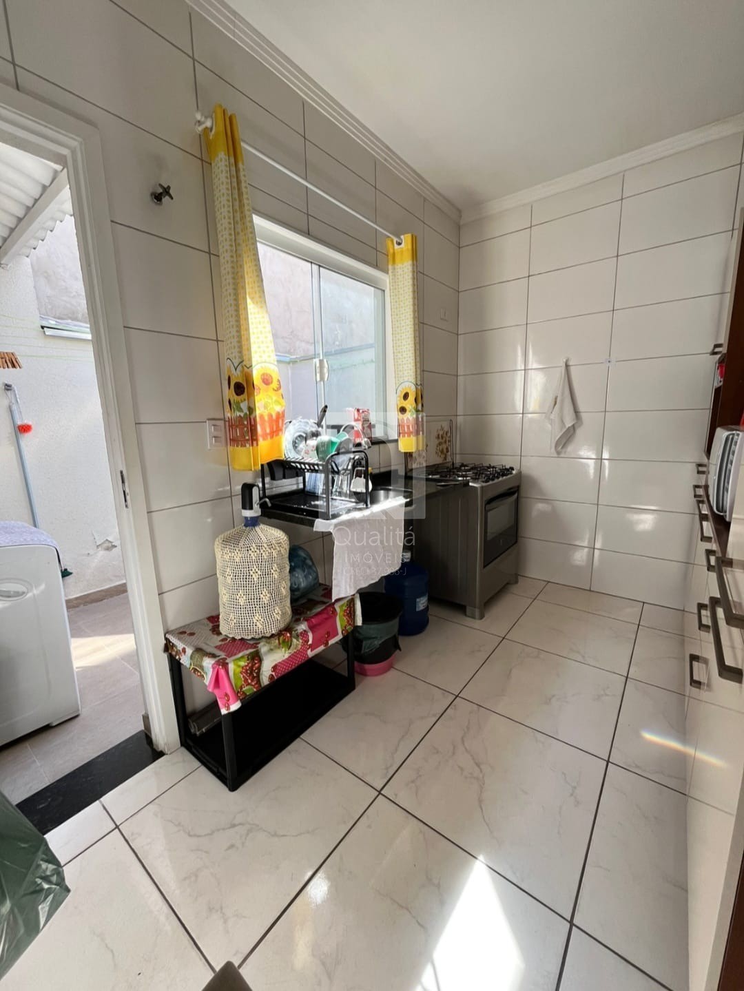 Casa à venda com 2 quartos, 55m² - Foto 4