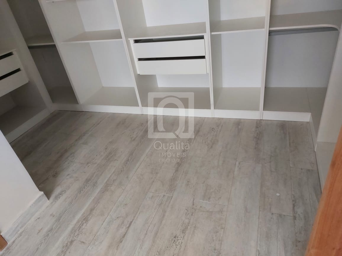 Casa de Condomínio à venda com 3 quartos, 250m² - Foto 22