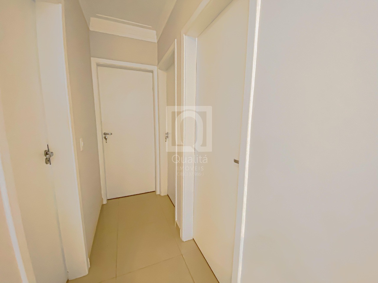 Apartamento à venda com 3 quartos, 86m² - Foto 8