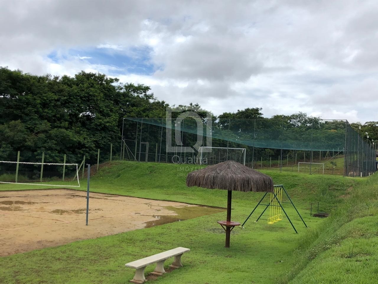 Casa de Condomínio à venda com 3 quartos, 250m² - Foto 37