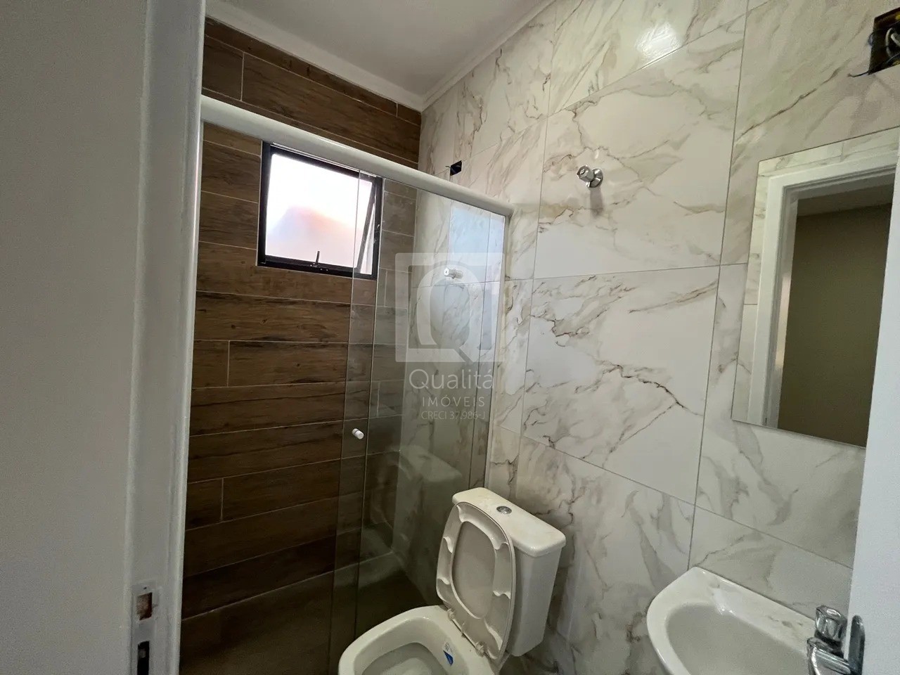Casa à venda com 3 quartos, 200m² - Foto 7