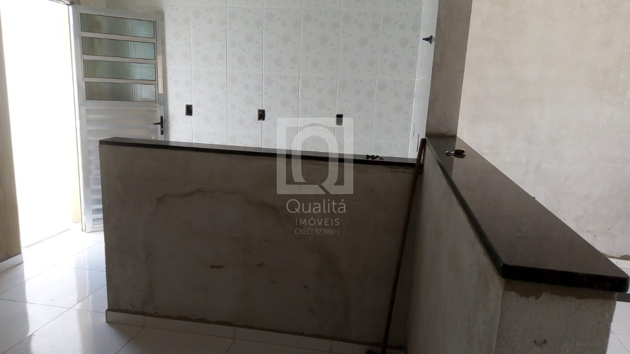 Casa à venda com 2 quartos, 125m² - Foto 4