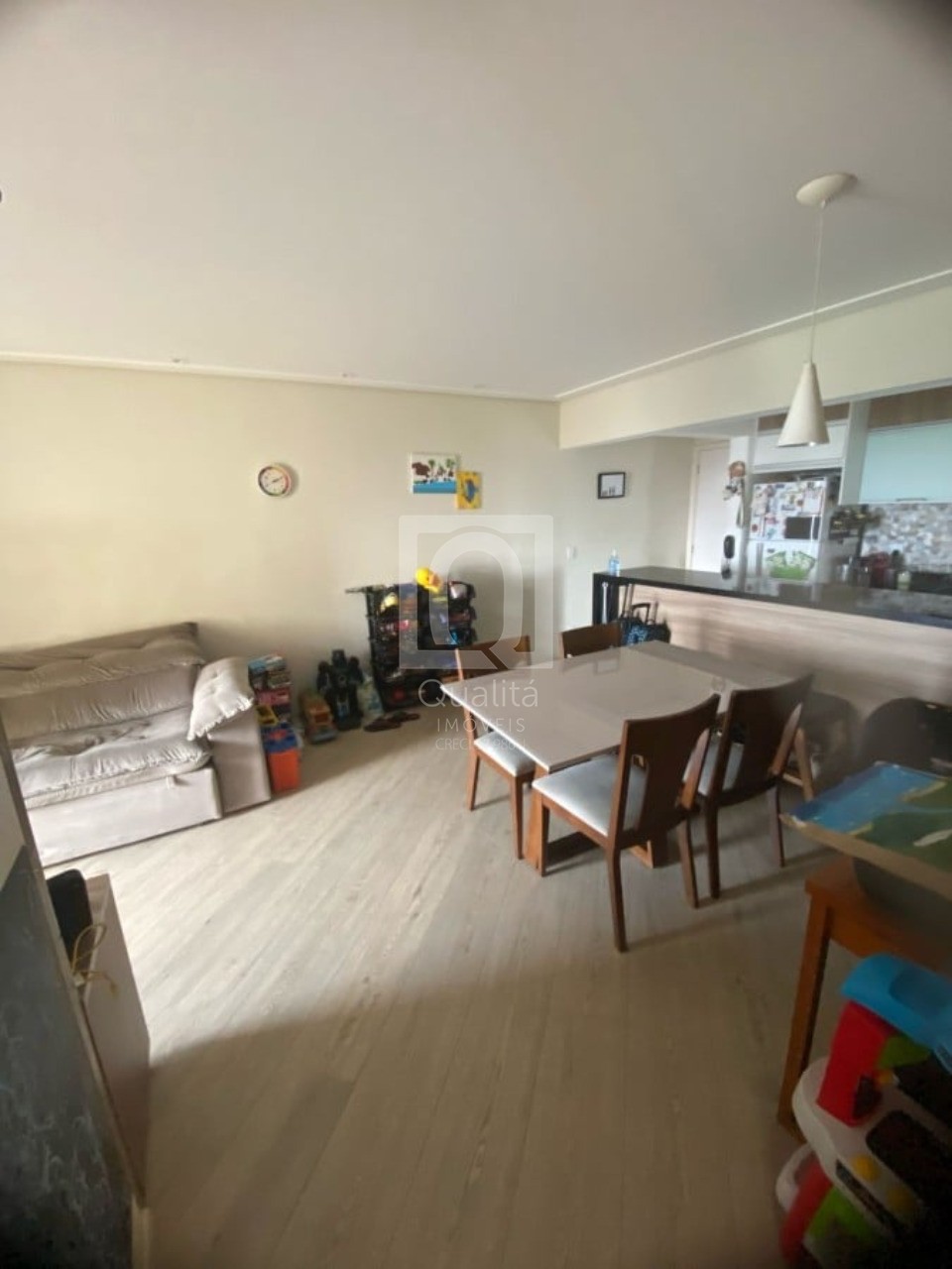 Apartamento à venda com 3 quartos, 87m² - Foto 2