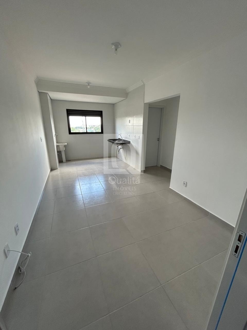 Apartamento à venda com 2 quartos, 46m² - Foto 2