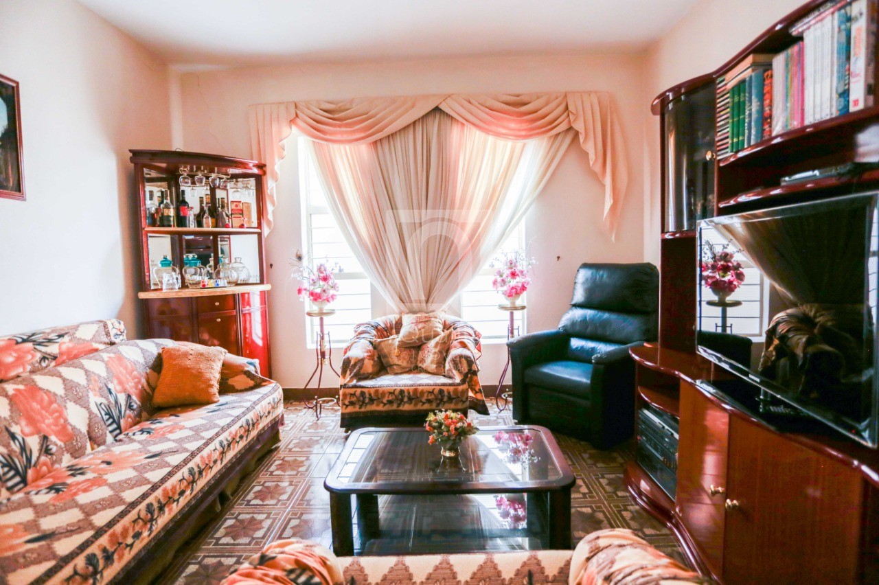 Sobrado à venda com 2 quartos, 206m² - Foto 2