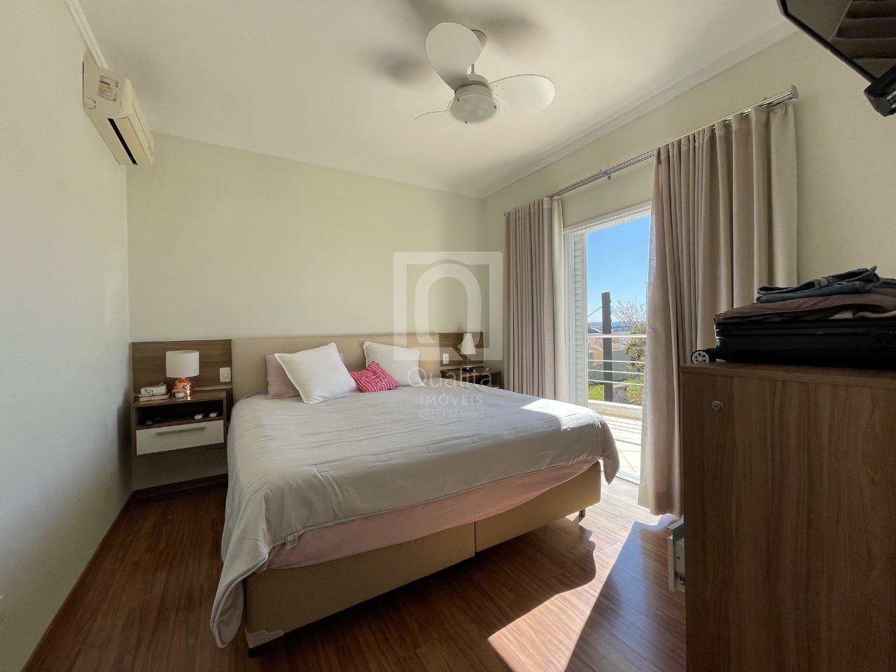 Casa de Condomínio à venda com 3 quartos, 248m² - Foto 15