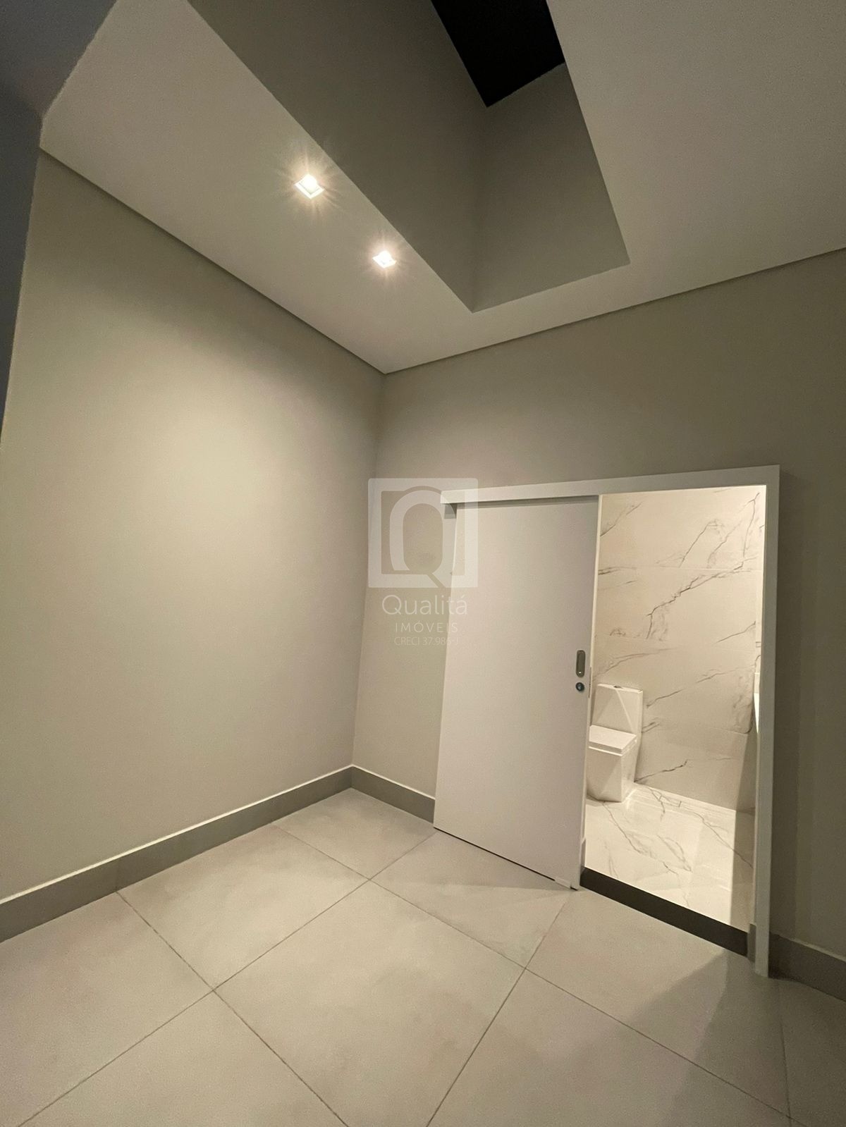 Casa de Condomínio à venda com 3 quartos, 450m² - Foto 13
