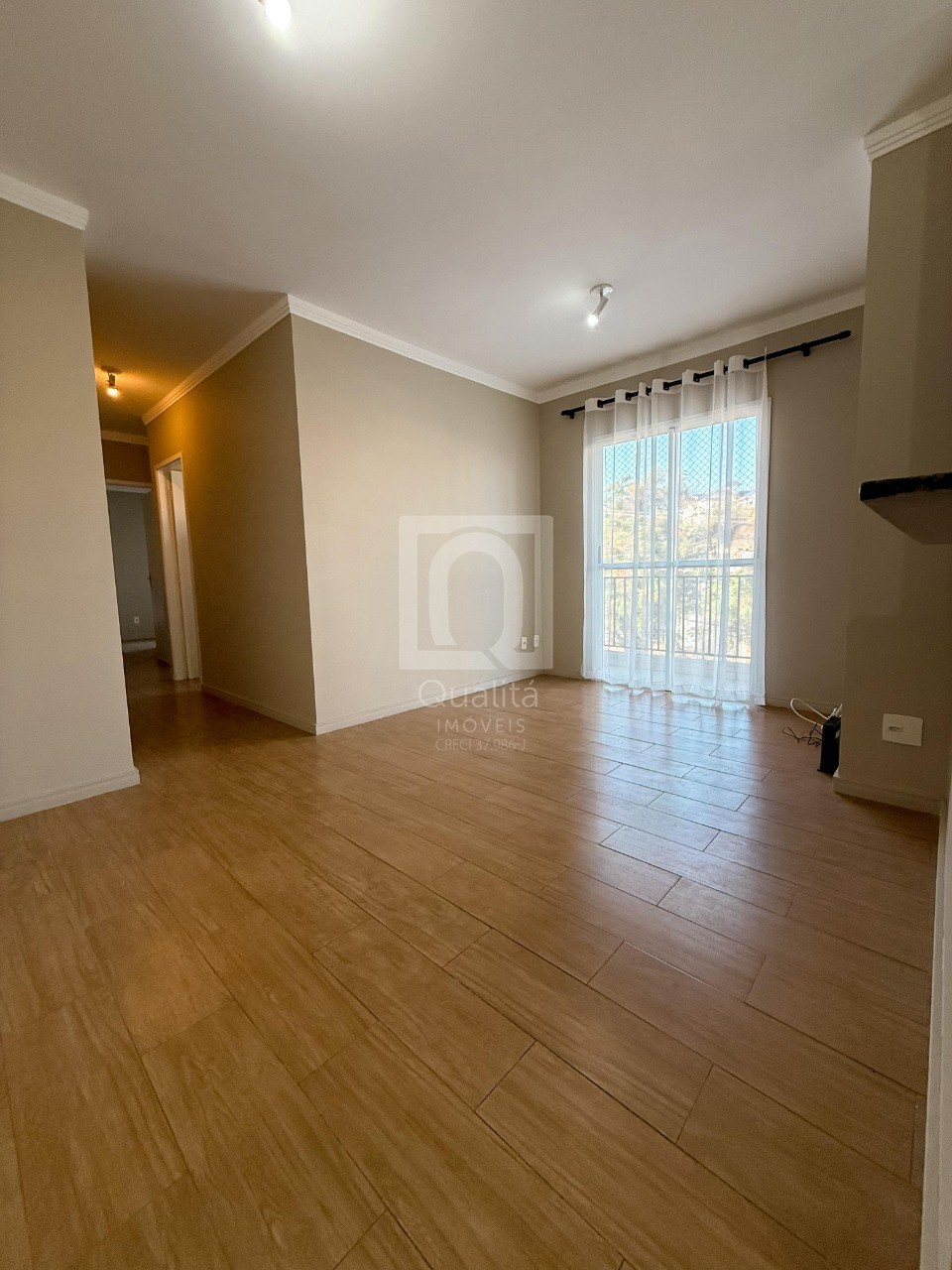Apartamento à venda com 2 quartos, 87m² - Foto 2