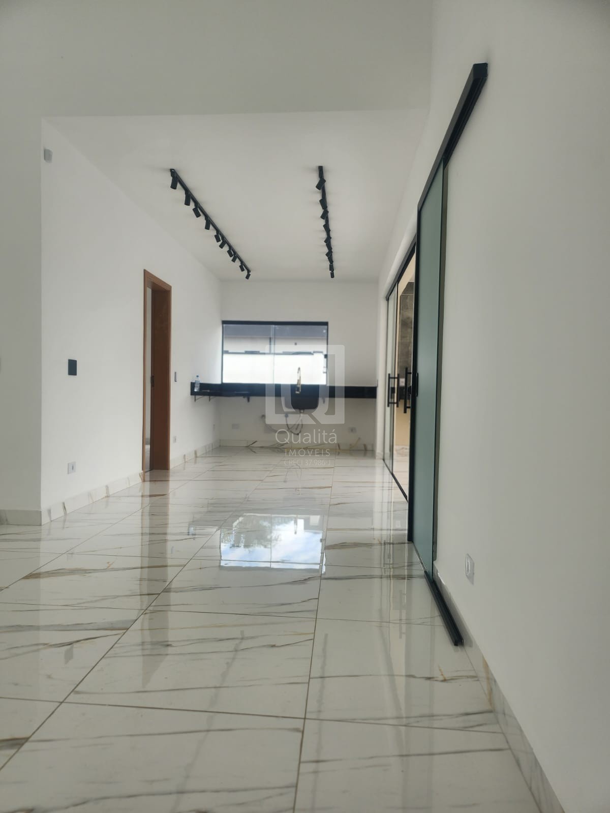 Casa de Condomínio à venda com 3 quartos, 461m² - Foto 4