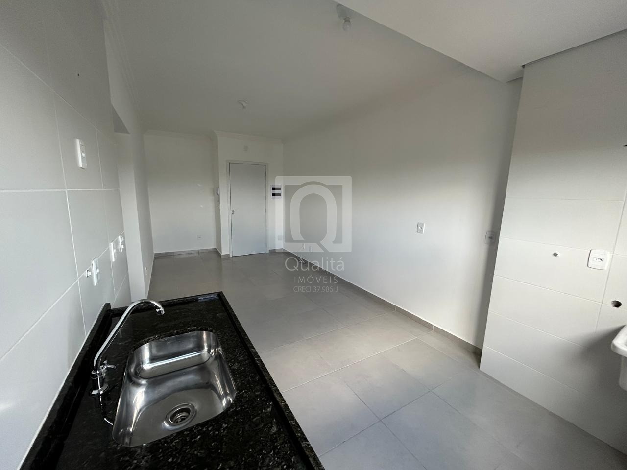 Apartamento à venda com 2 quartos, 46m² - Foto 3