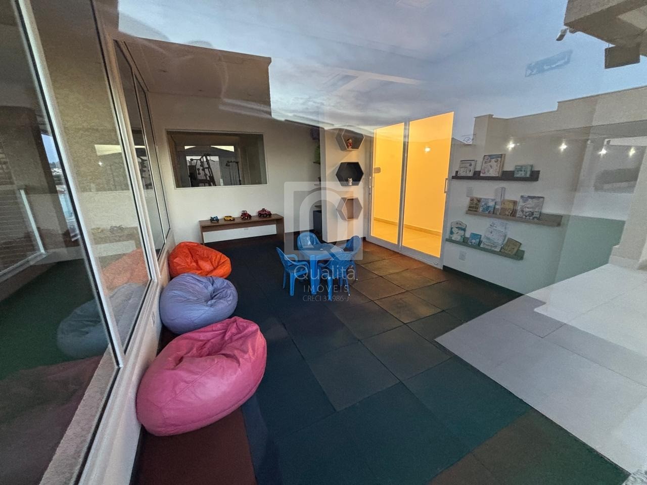 Apartamento à venda com 2 quartos, 71m² - Foto 19