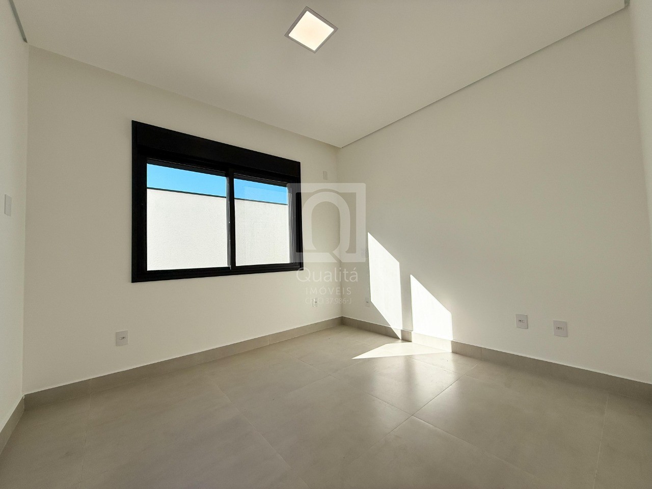 Casa de Condomínio à venda com 3 quartos, 300m² - Foto 12