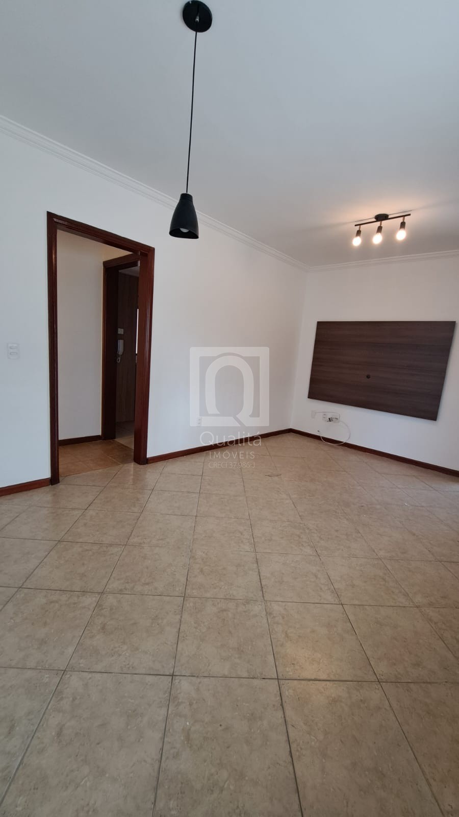 Apartamento à venda com 3 quartos, 61m² - Foto 2
