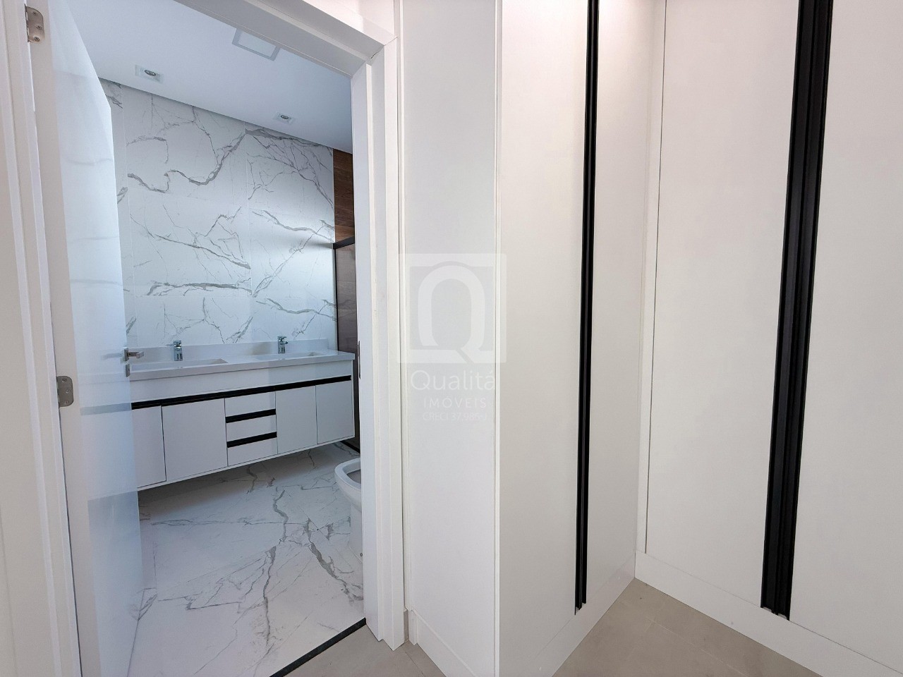 Casa de Condomínio à venda com 3 quartos, 300m² - Foto 16