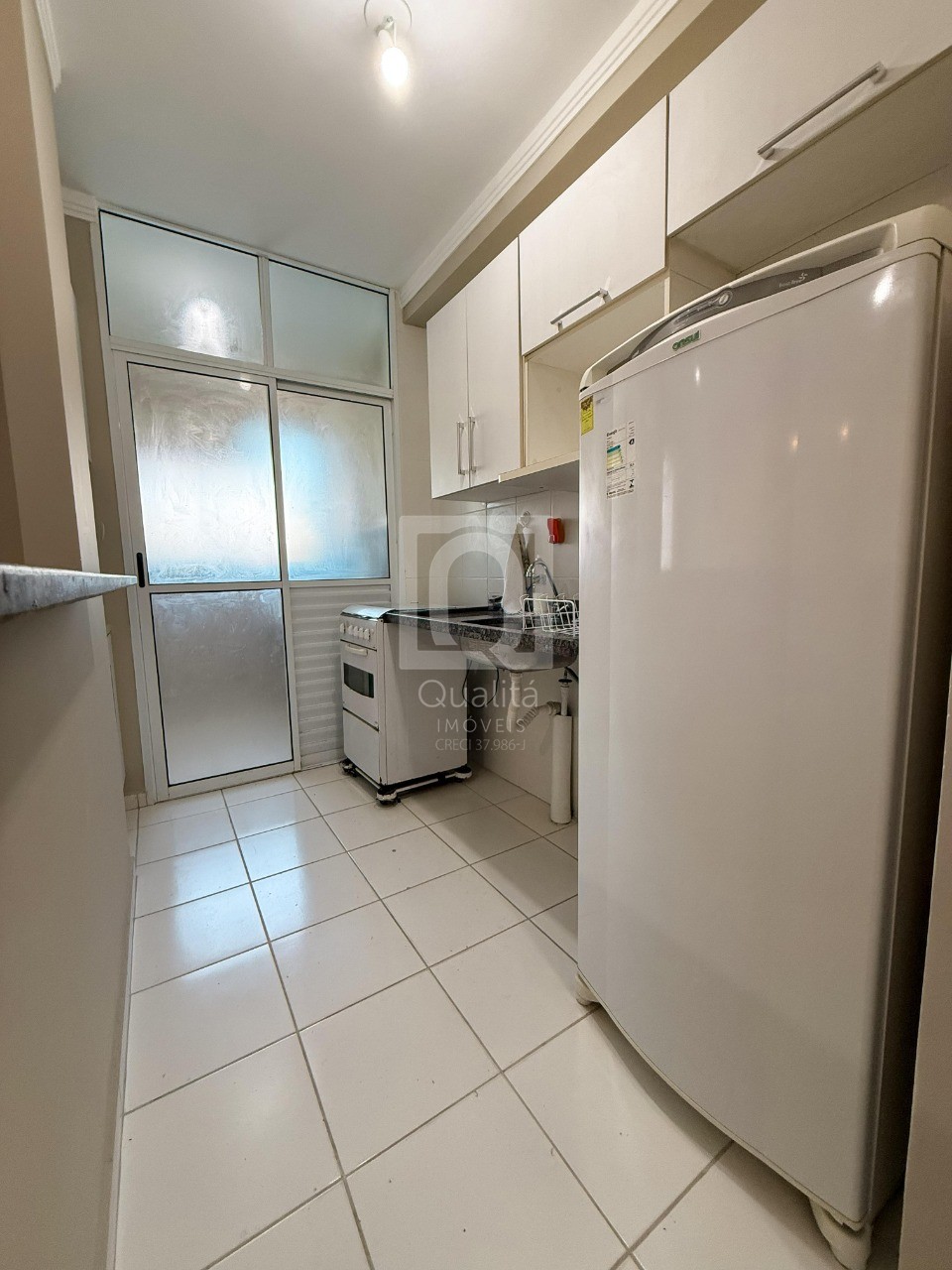 Apartamento à venda com 2 quartos, 87m² - Foto 4