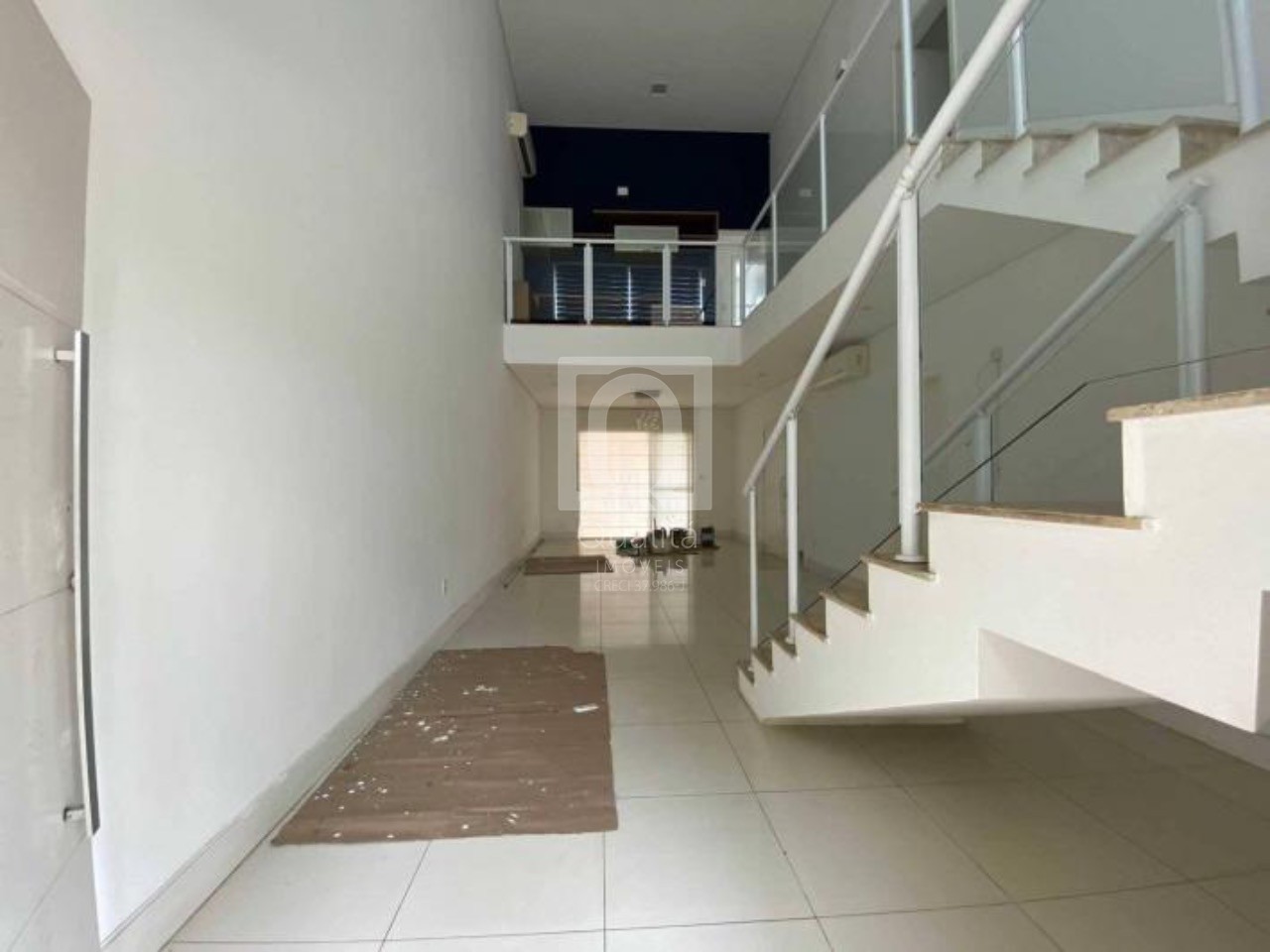 Casa de Condomínio à venda com 3 quartos, 260m² - Foto 1