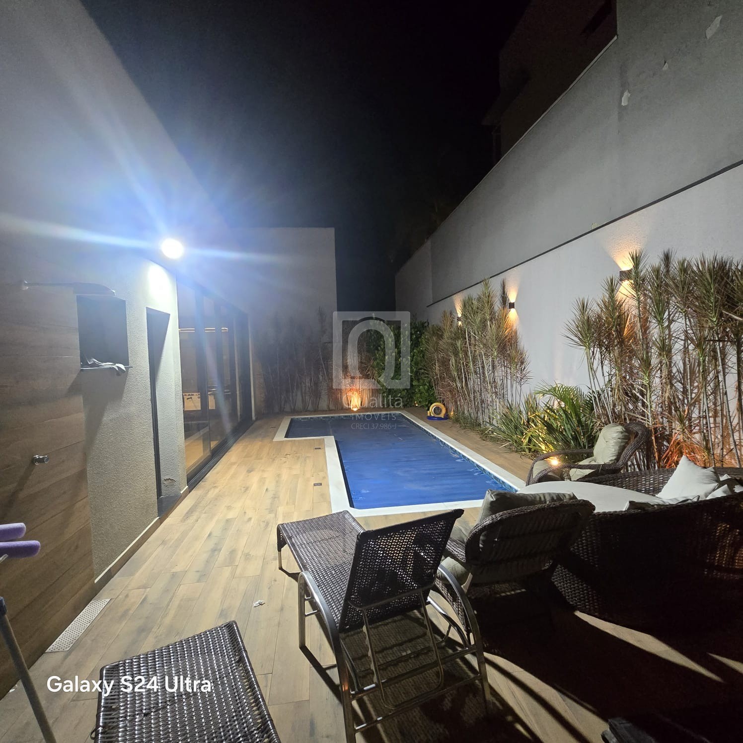 Casa de Condomínio à venda e aluguel com 3 quartos, 407m² - Foto 18