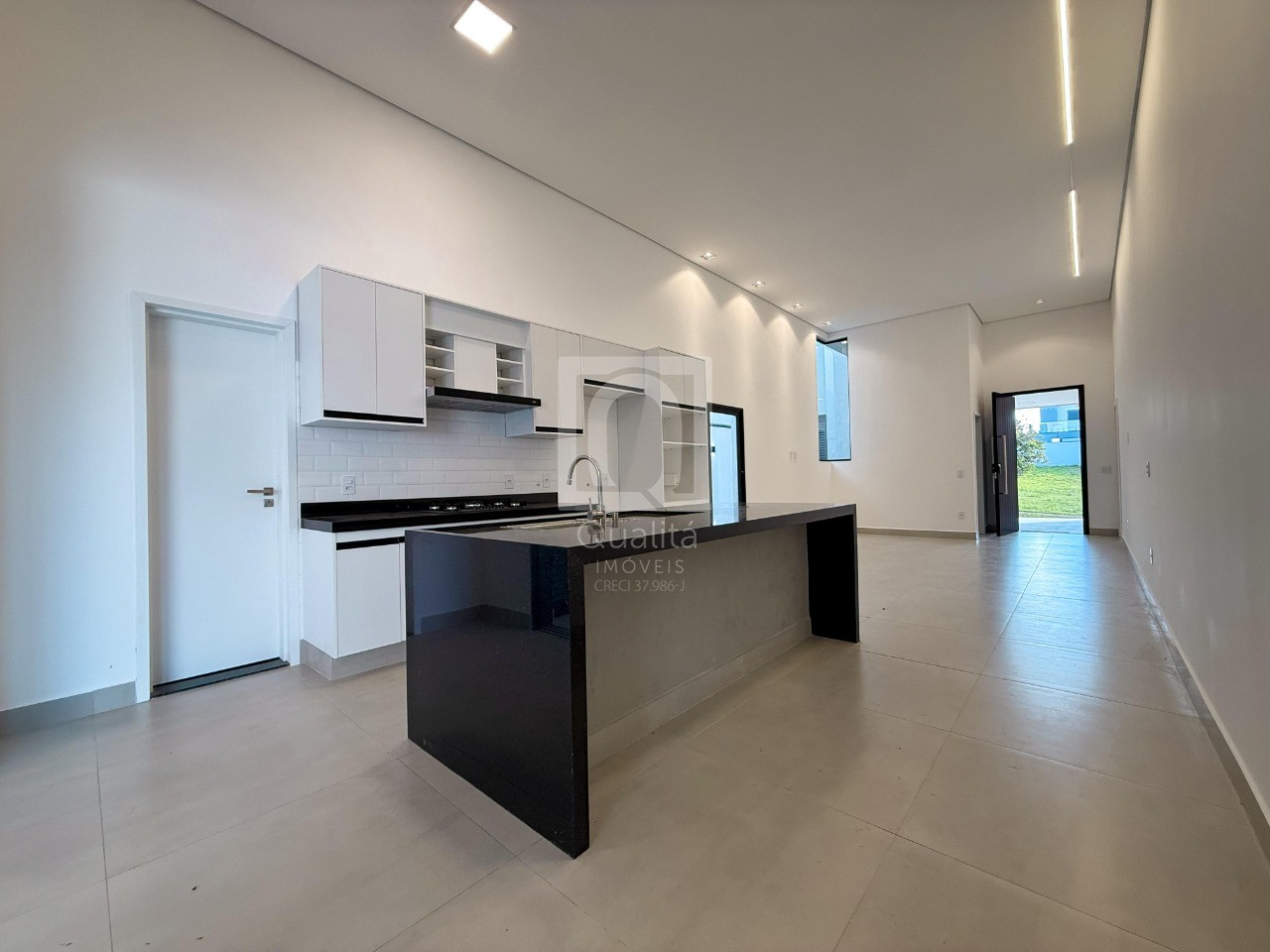 Casa de Condomínio à venda com 3 quartos, 300m² - Foto 5