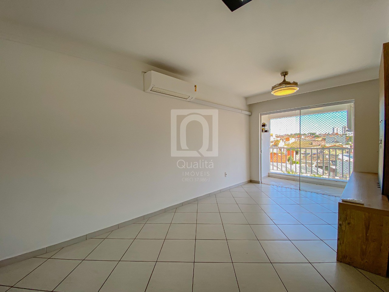 Apartamento à venda com 3 quartos, 108m² - Foto 3
