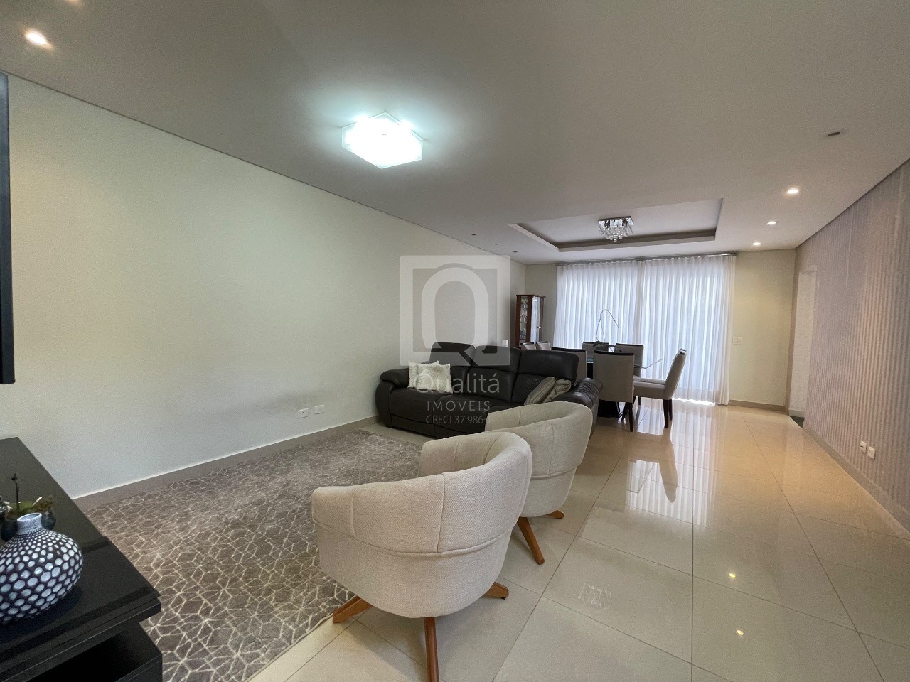 Casa de Condomínio à venda com 3 quartos, 248m² - Foto 5