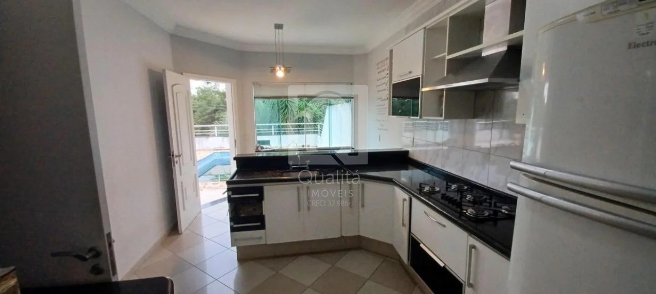 Casa de Condomínio à venda com 4 quartos, 330m² - Foto 6