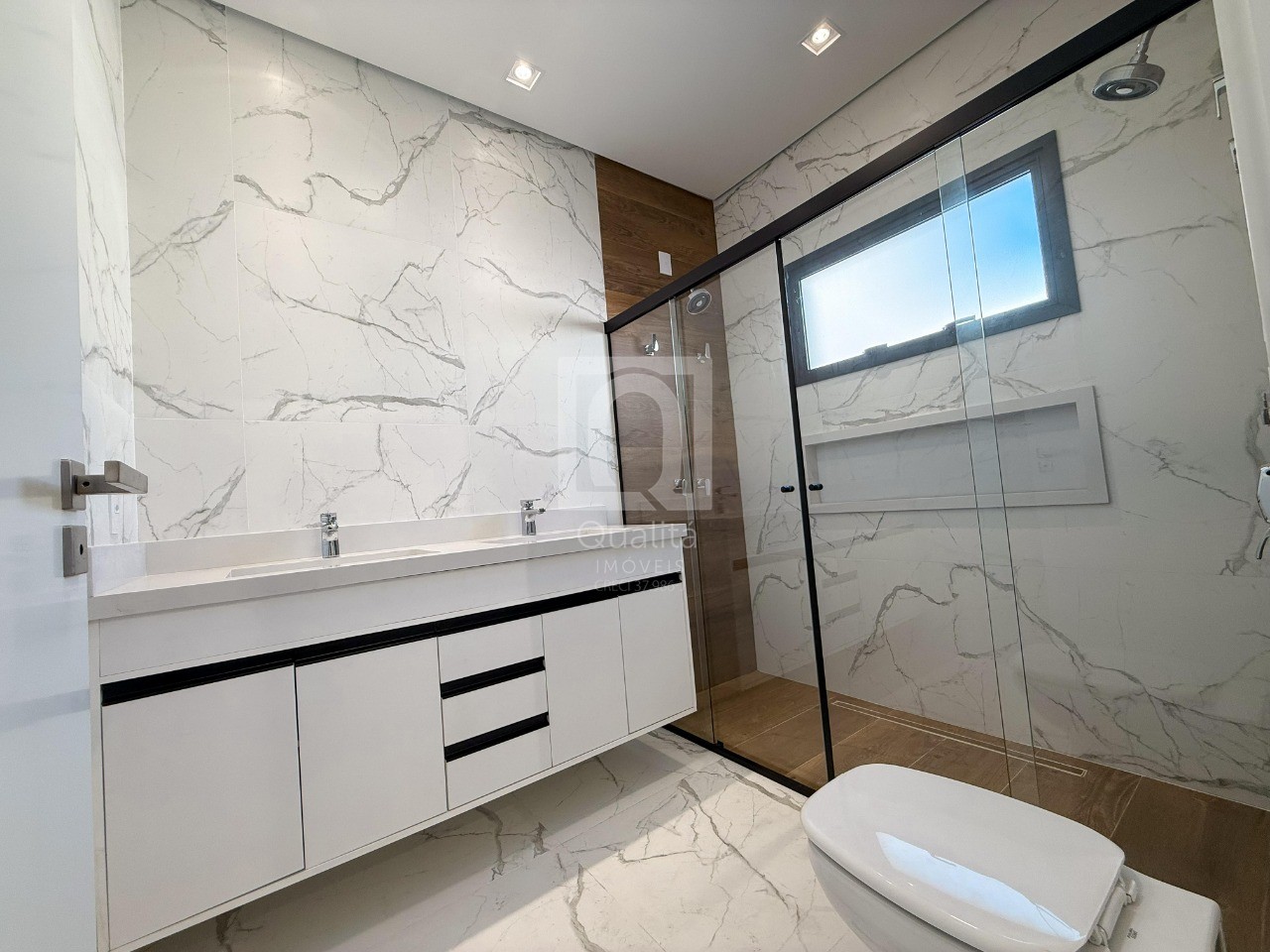 Casa de Condomínio à venda com 3 quartos, 300m² - Foto 17