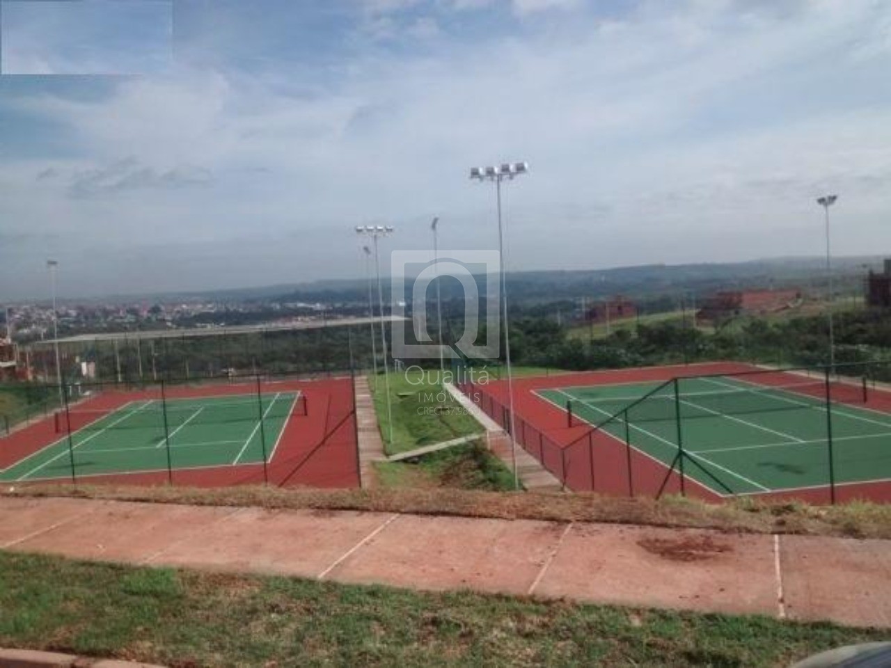 Casa de Condomínio à venda com 3 quartos, 250m² - Foto 31