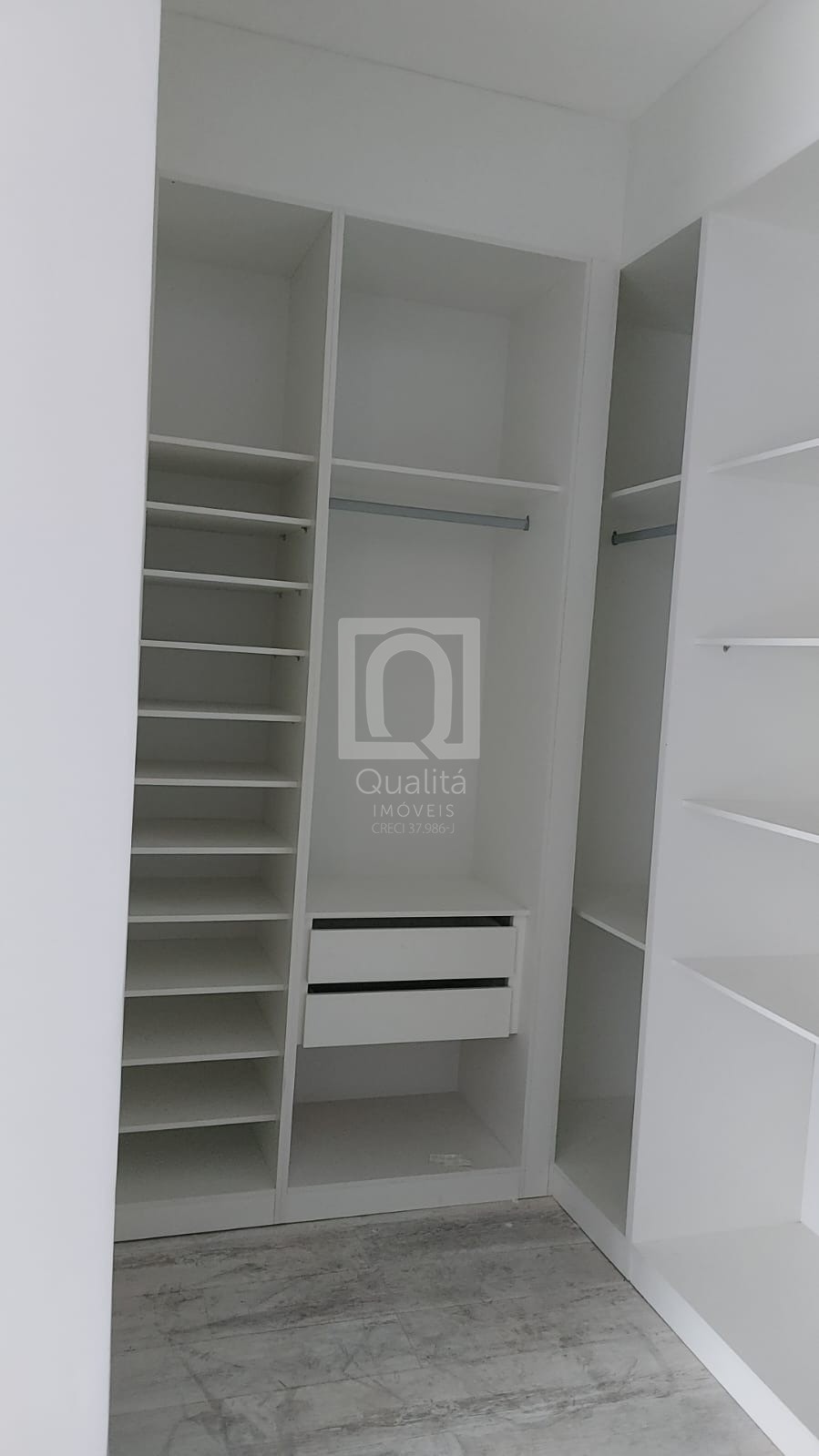 Casa de Condomínio à venda com 3 quartos, 250m² - Foto 17