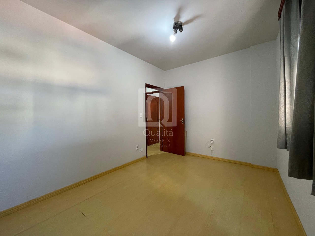 Apartamento à venda com 3 quartos, 116m² - Foto 18