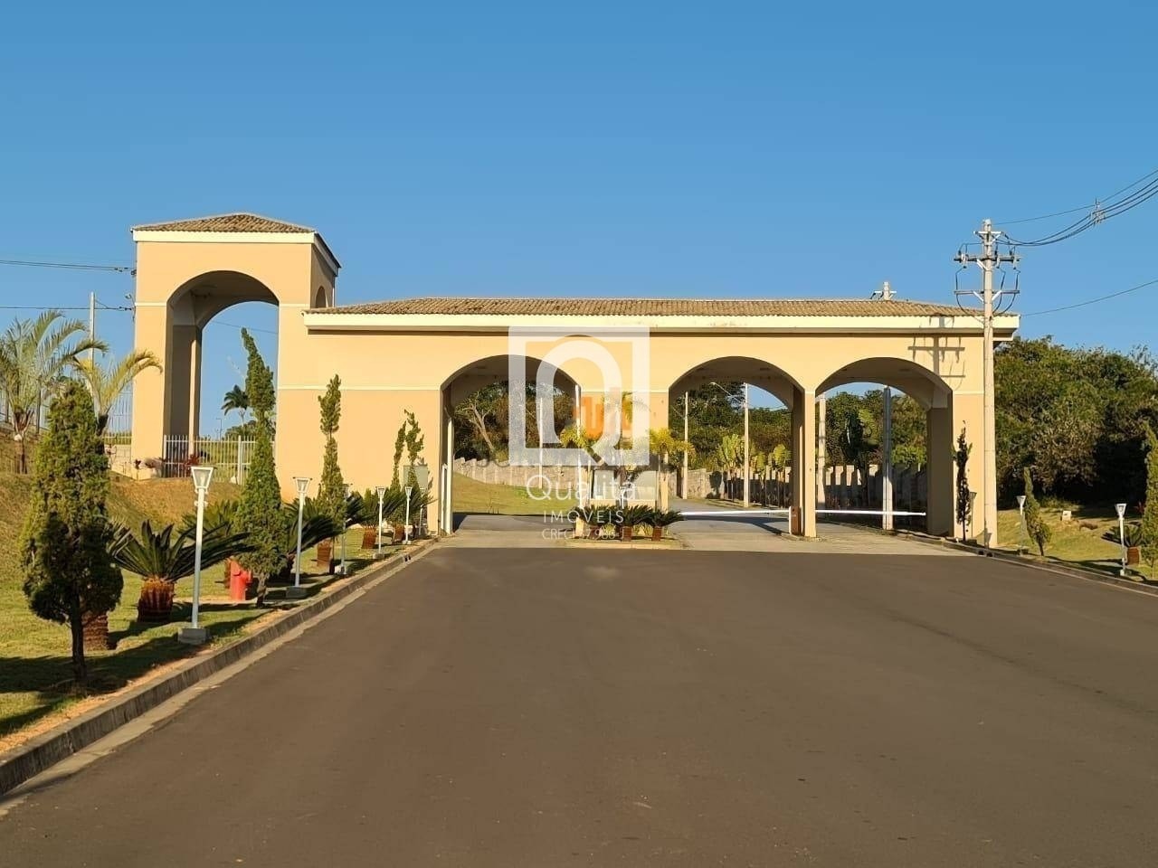 Terreno à venda, 400m² - Foto 1