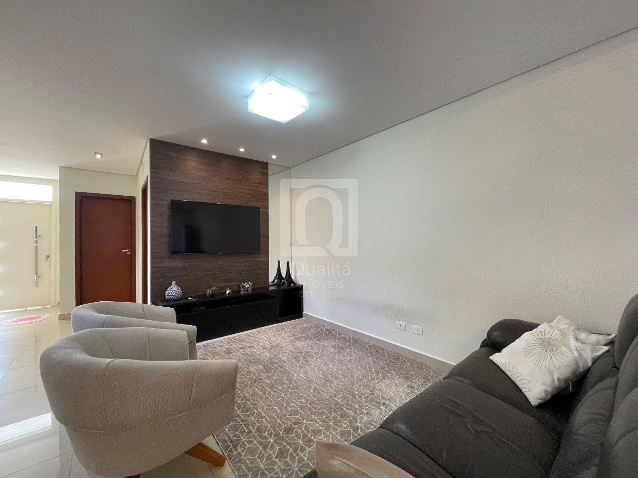 Casa de Condomínio à venda com 3 quartos, 248m² - Foto 4