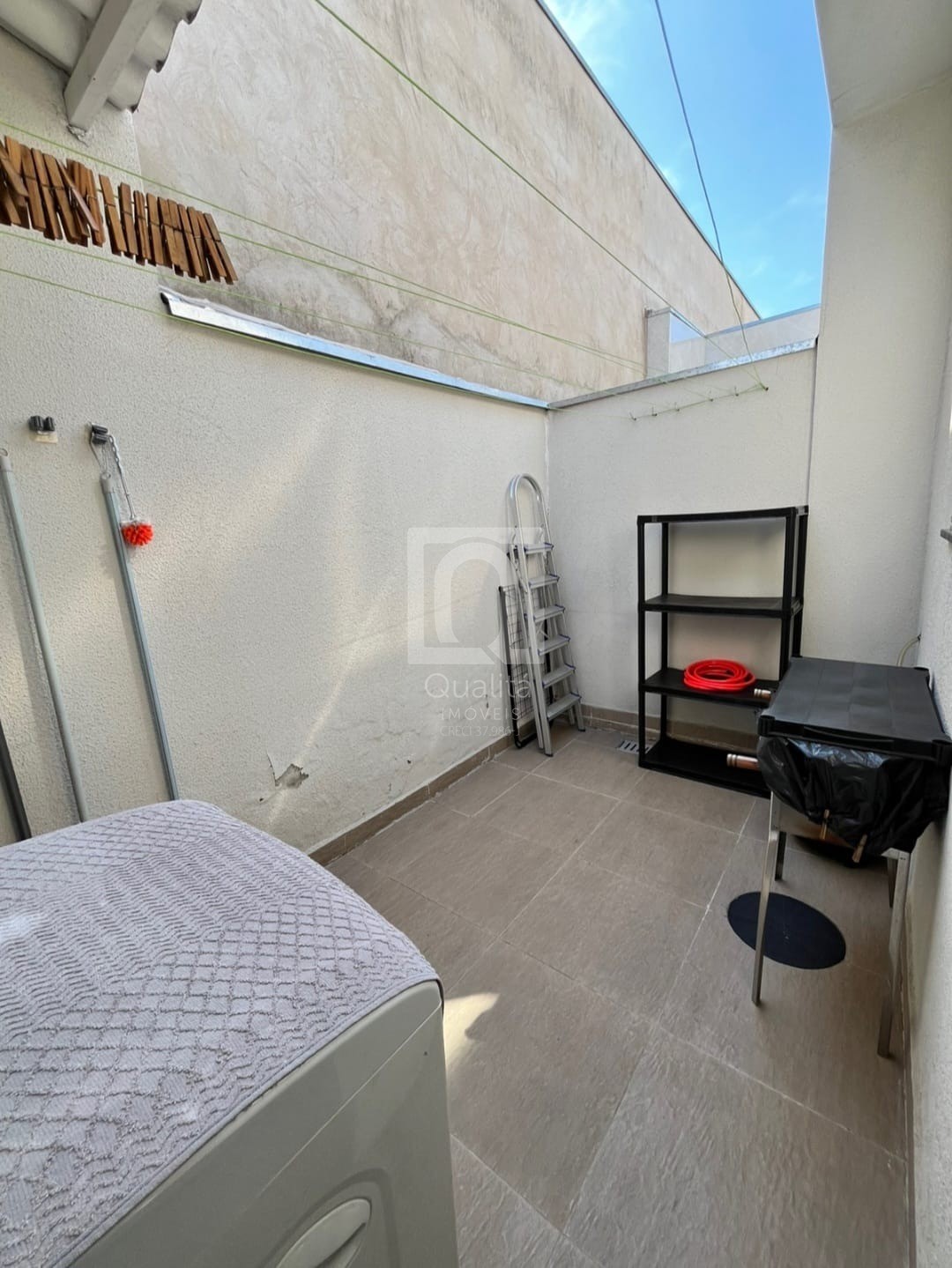 Casa à venda com 2 quartos, 55m² - Foto 8