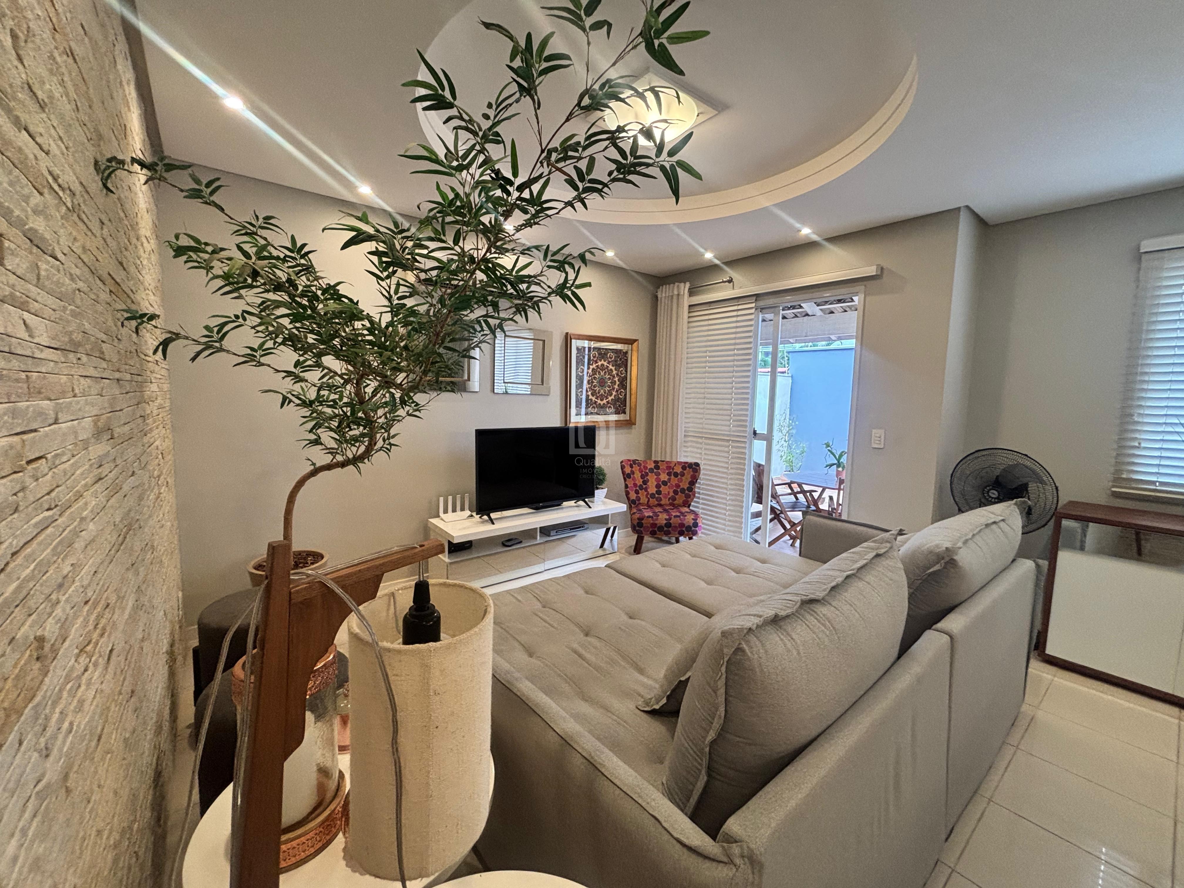 Casa de Condomínio à venda com 3 quartos, 210m² - Foto 1