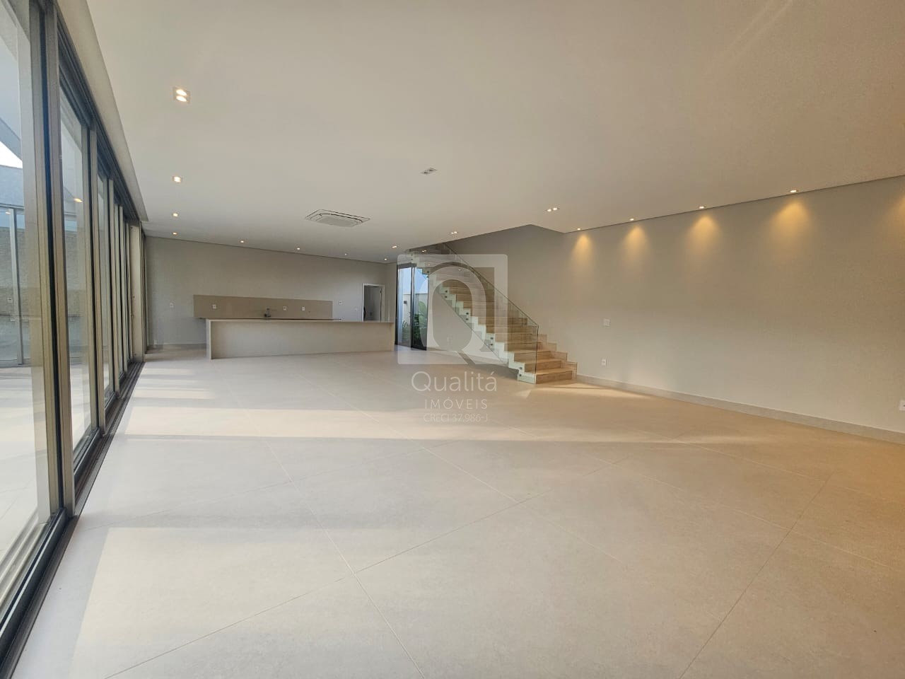 Casa de Condomínio à venda com 4 quartos, 495m² - Foto 2