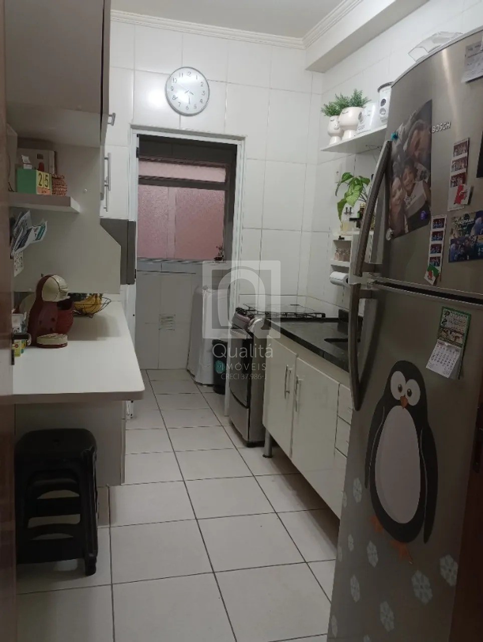 Apartamento à venda com 2 quartos, 70m² - Foto 2