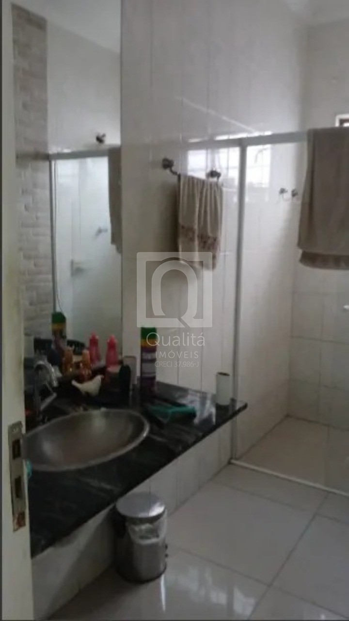 Casa à venda com 2 quartos, 150m² - Foto 6