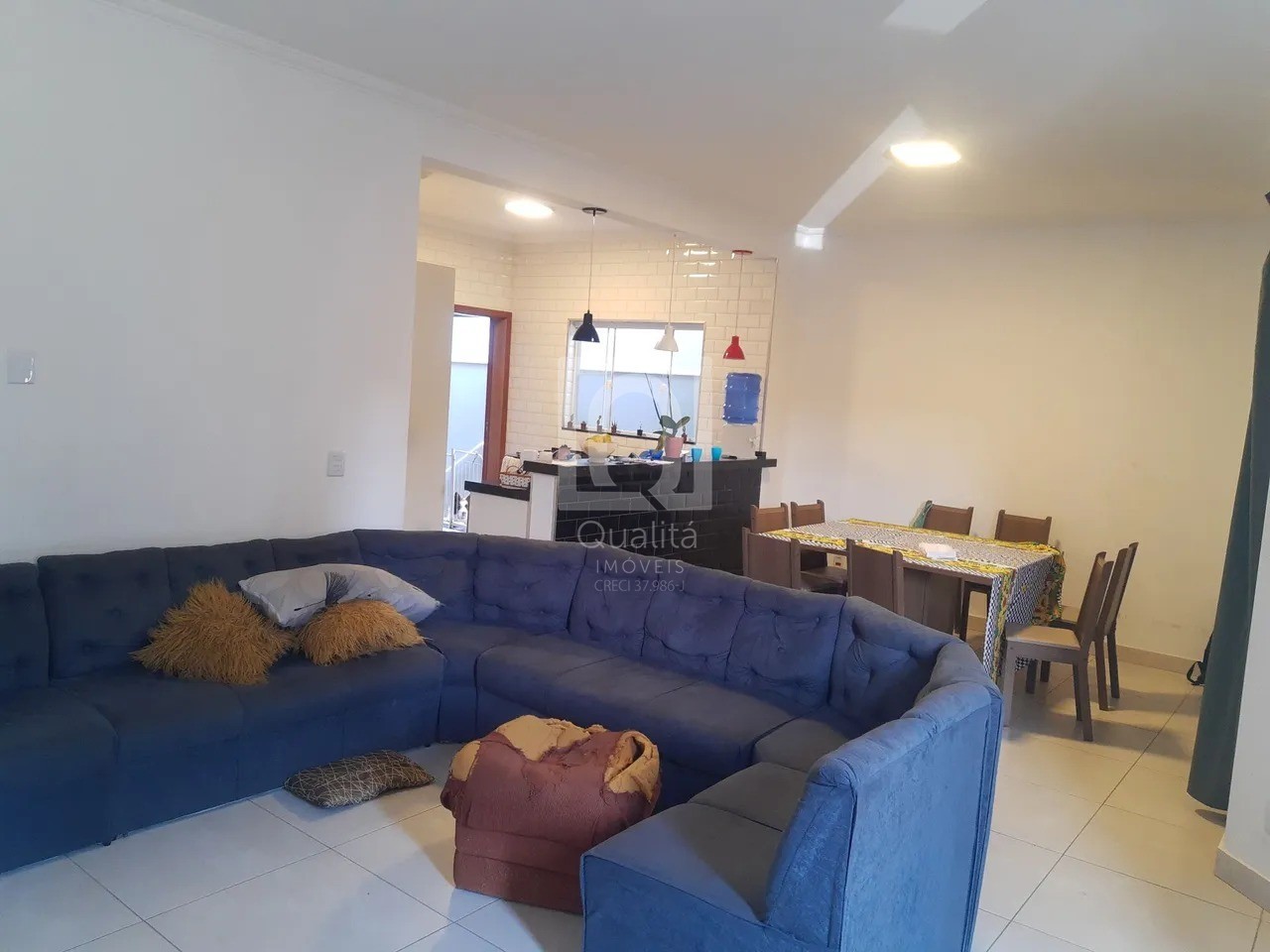 Casa de Condomínio à venda com 5 quartos, 221m² - Foto 1