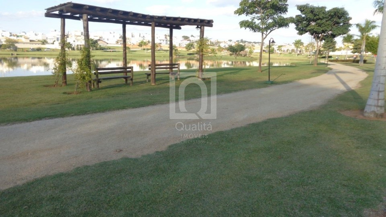 Casa de Condomínio para alugar com 3 quartos, 300m² - Foto 29