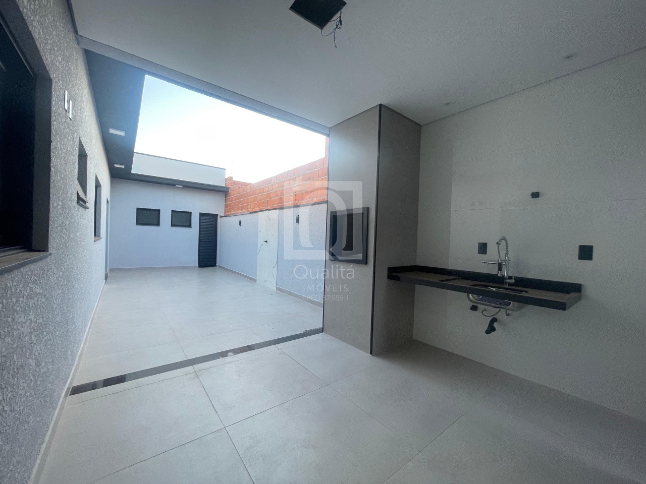 Casa de Condomínio à venda com 3 quartos, 132m² - Foto 1