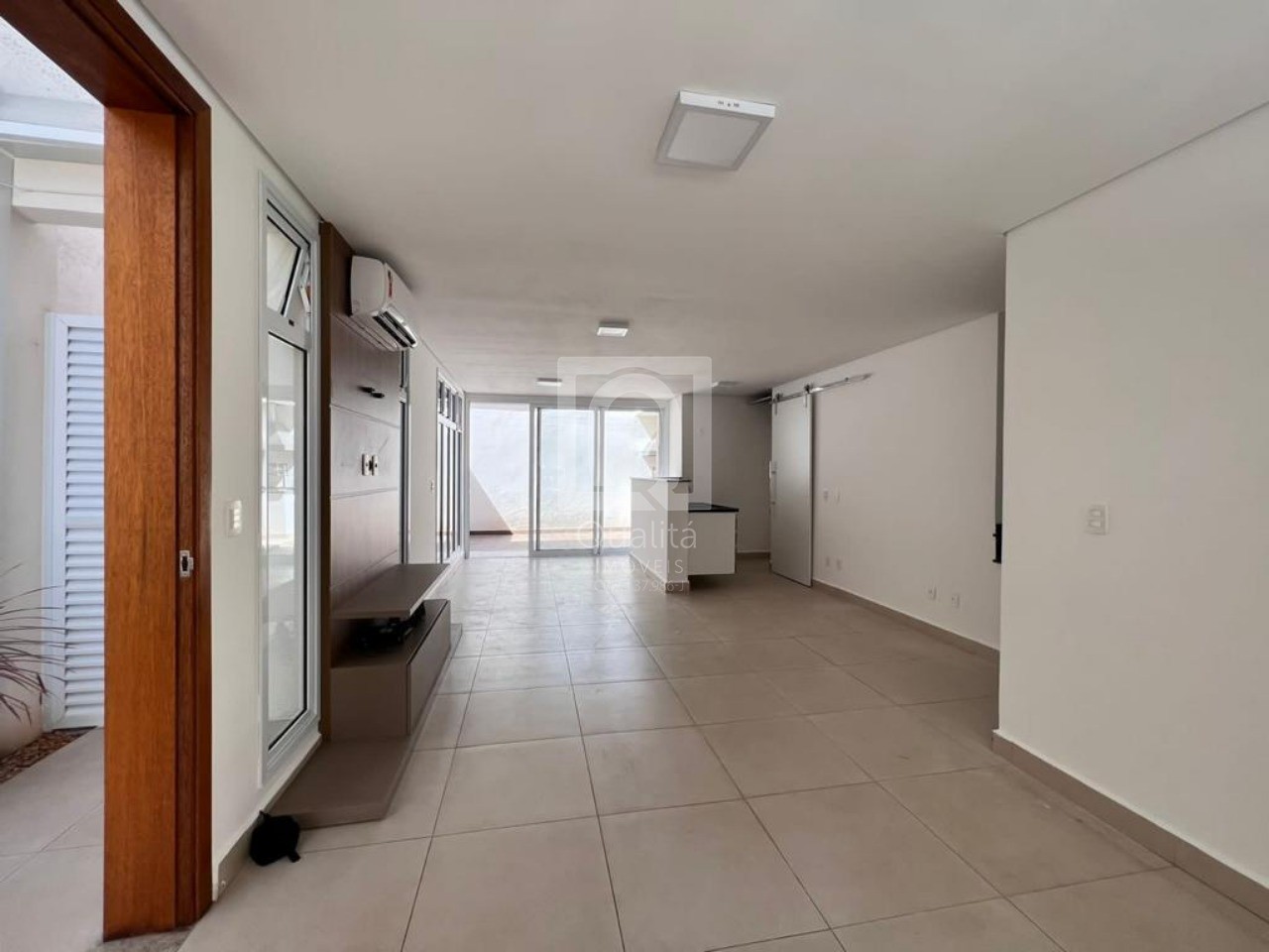 Casa de Condomínio à venda e aluguel com 3 quartos, 130m² - Foto 6